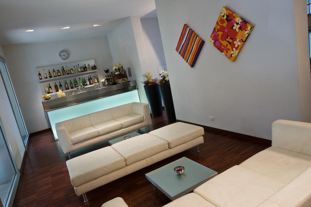 Hotel Columbia Bellaria-Igea Marina Zewnętrze zdjęcie