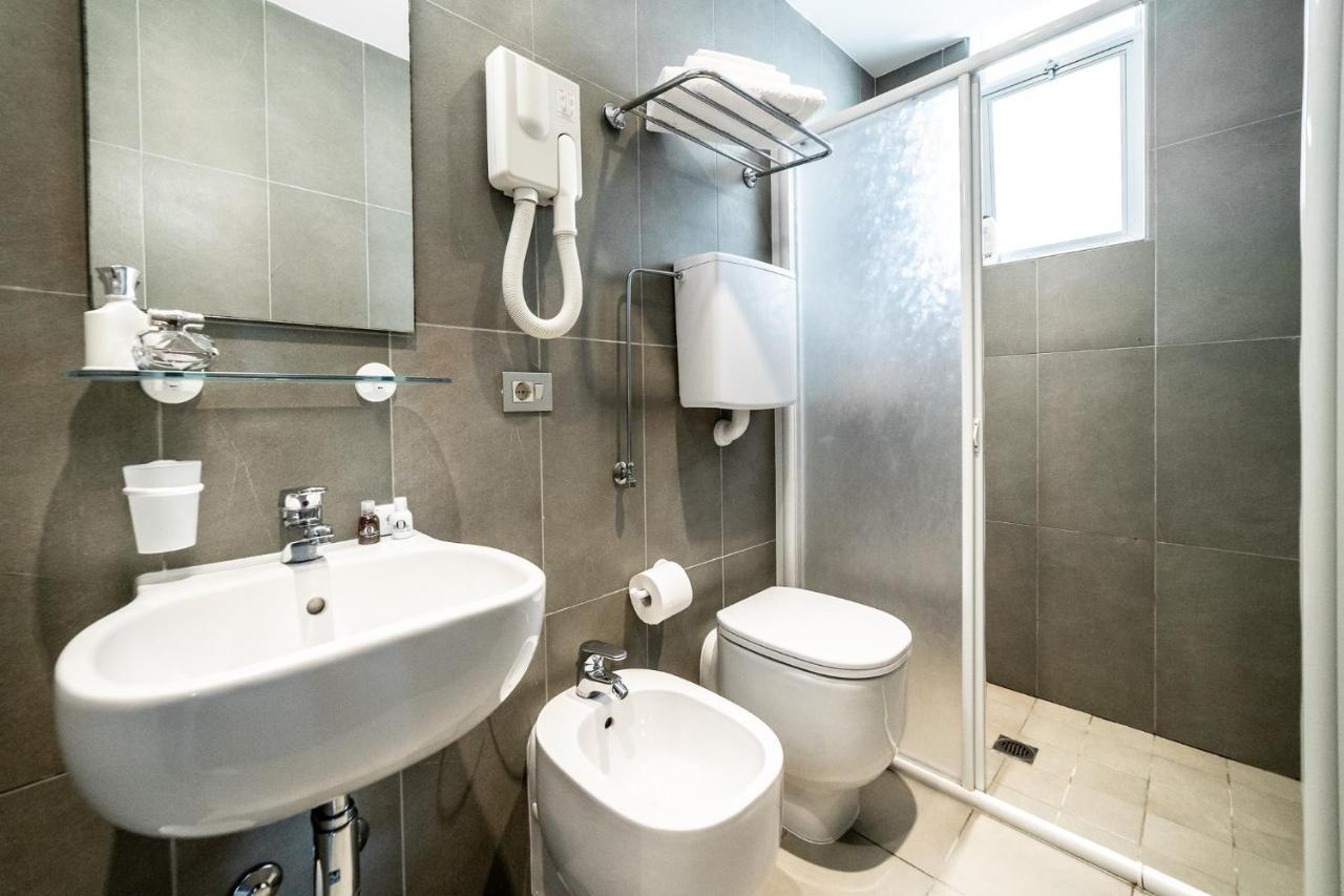 Hotel Columbia Bellaria-Igea Marina Zewnętrze zdjęcie