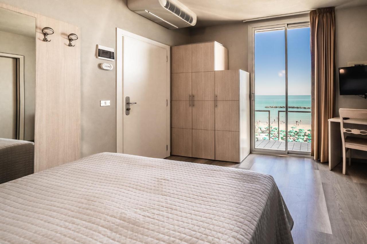 Hotel Columbia Bellaria-Igea Marina Zewnętrze zdjęcie